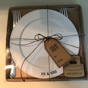 Wedding Cake 🎂 plate w/his & hers forks! NWT!